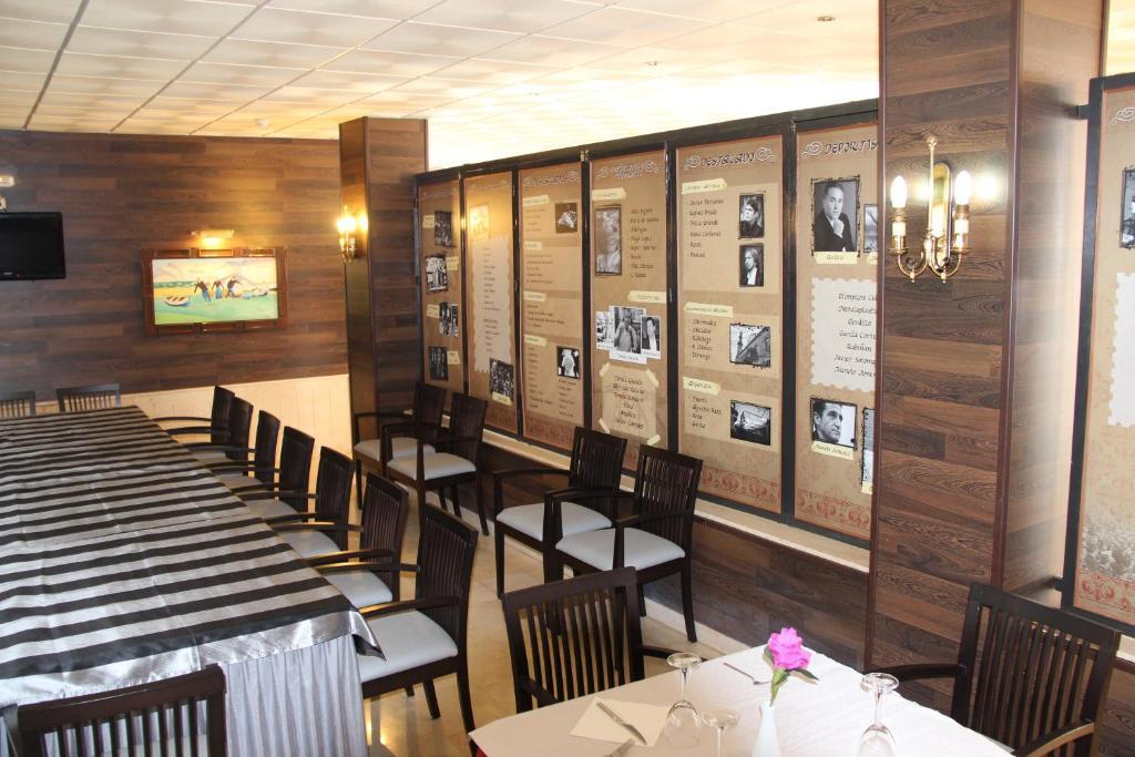 Hotel Vazquez Diaz Nerva Luaran gambar